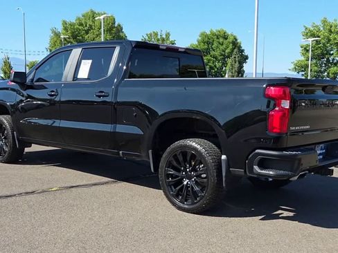 Used 2020 Chevrolet Silverado 1500 LT Trail Boss AWD/4WD image 6