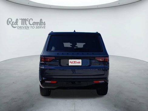 Used 2025 Jeep Wagoneer Series II image 4