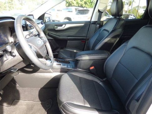 Used 2022 Ford Escape SEL w/ Technology Package image 23