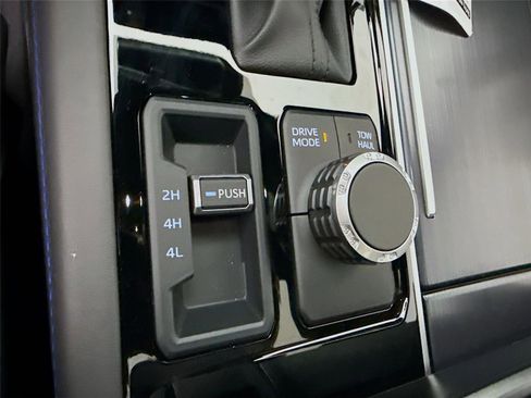 New 2025 Toyota Tundra Platinum image 29