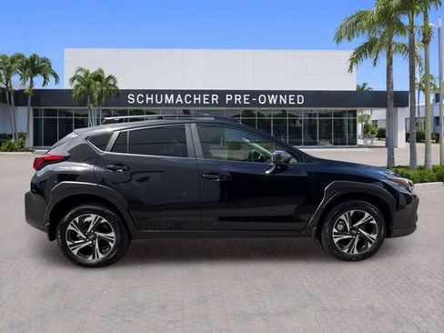 Used 2025 Subaru Crosstrek 2.5i Premium AWD/4WD image 8