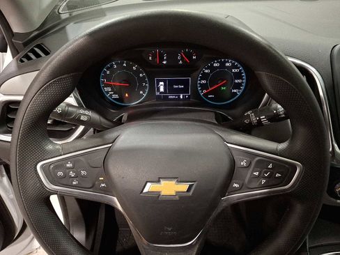 Used 2022 Chevrolet Equinox LS w/ LPO, Floor Liner Package image 18