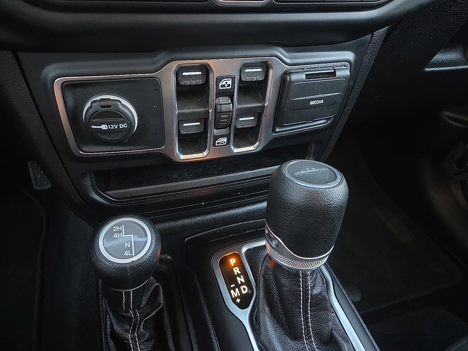 Used 2020 Jeep Gladiator Overland AWD/4WD image 20
