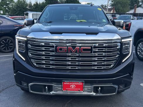 Used 2023 GMC Sierra 1500 Denali w/ Denali Reserve Package AWD/4WD image 13
