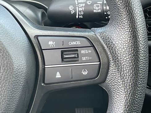 Used 2025 Honda HR-V LX image 13