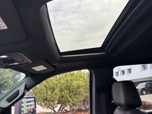 Used 2021 GMC Sierra 2500 AT4 w/ AT4 Premium Plus Package AWD/4WD image 1