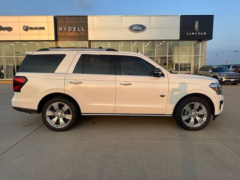 Certified 2024 Ford Expedition King Ranch AWD/4WD image 2