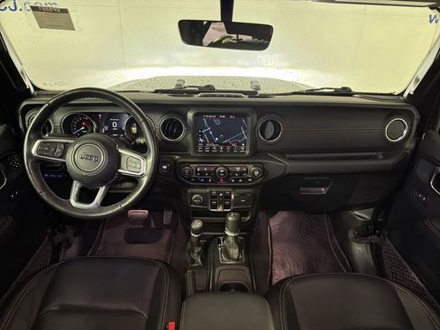 Used 2023 Jeep Wrangler Unlimited Sahara w/ Cold Weather Group image 30