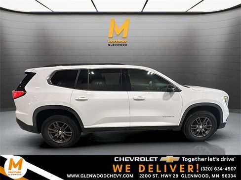 Used 2025 GMC Acadia Elevation image 2