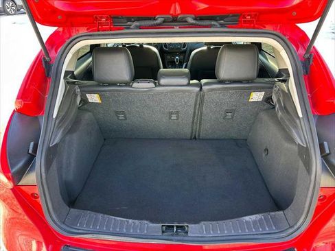 Used 2015 Ford Focus SE w/ Equipment Group 201A image 14