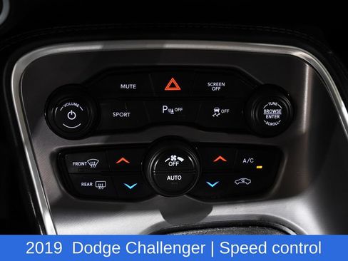 Used 2019 Dodge Challenger R/T RWD image 20