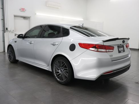 Used 2017 Kia Optima LX FWD image 5