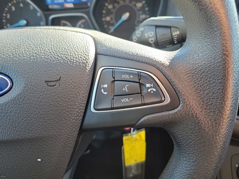 Used 2016 Ford Focus SE image 28