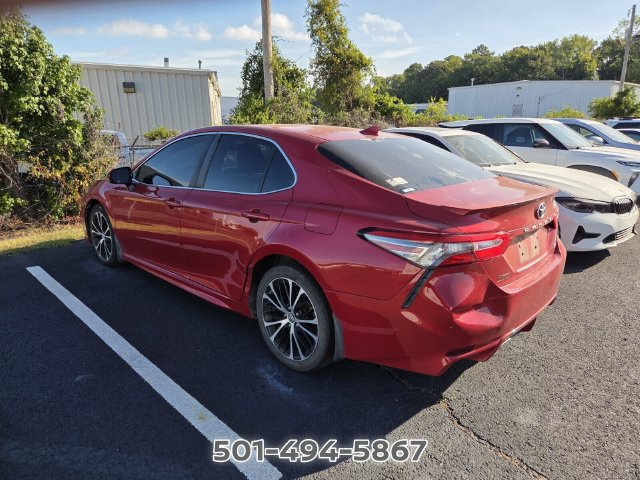Used 2019 Toyota Camry SE FWD image 3