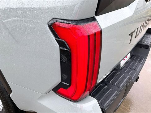 Used 2025 Toyota Tundra SR5 w/ SR5 Premium Package image 26