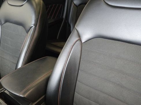 Used 2022 Ford Edge ST-Line w/ Class II Trailer Tow Package image 26