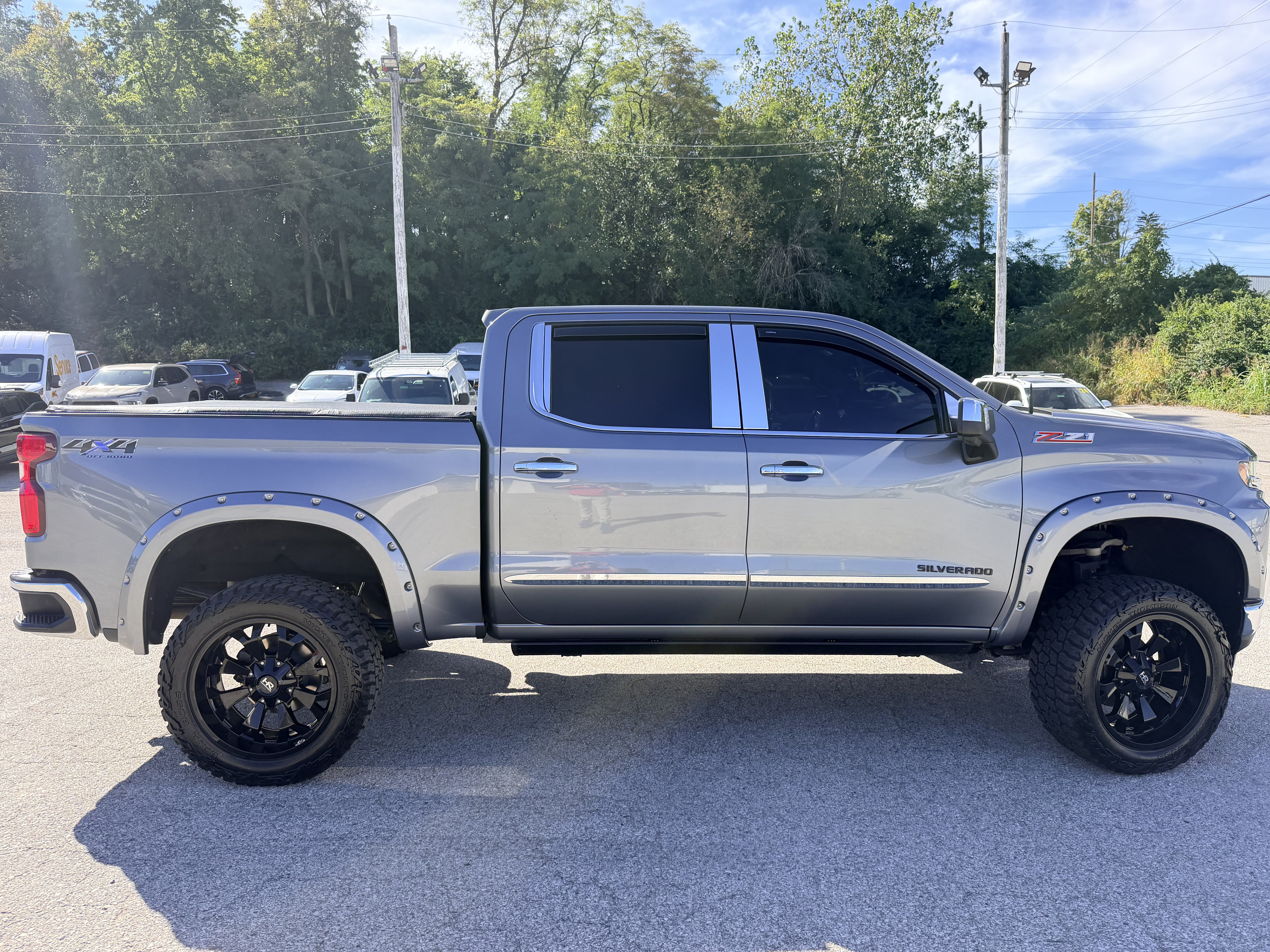 Used 2021 Chevrolet Silverado 1500 LTZ AWD/4WD image 8