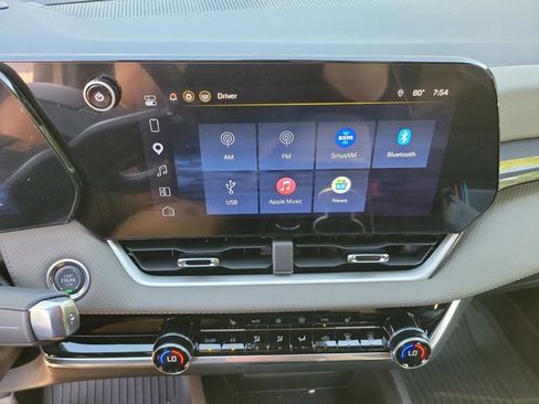 Used 2026 Chevrolet Equinox LT w/ Convenience Package II FWD image 19