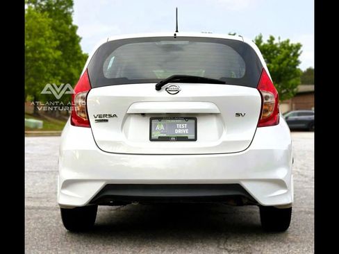 Used 2018 Nissan Versa Note SV image 15