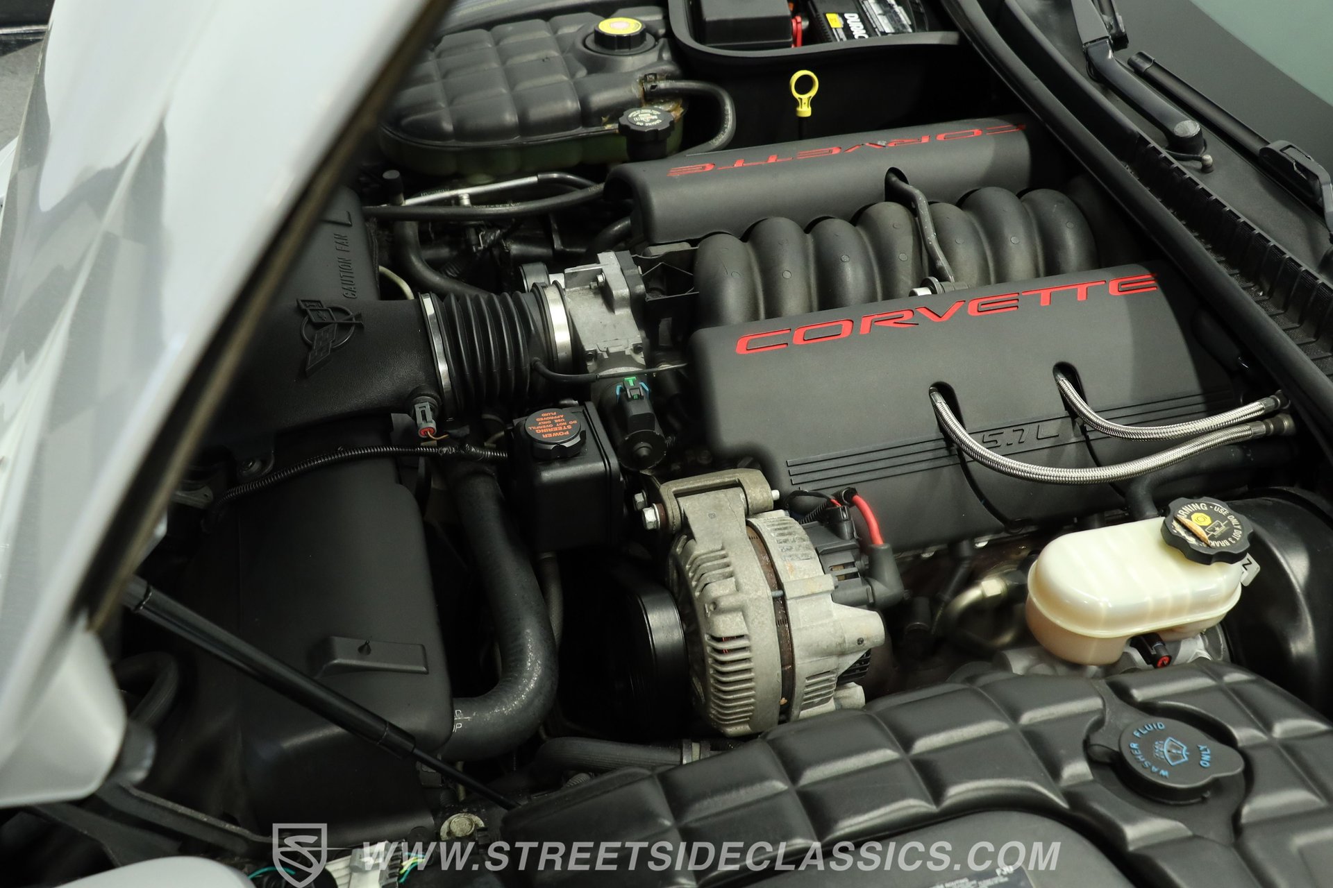Used 1998 Chevrolet Corvette Coupe w/ Roof Pkg RWD image 3