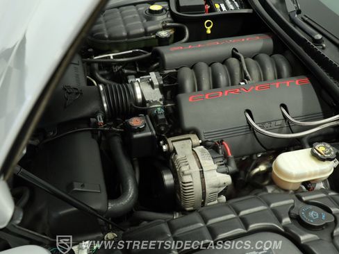 Used 1998 Chevrolet Corvette Coupe w/ Roof Pkg image 3
