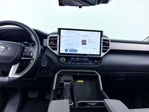 Used 2024 Toyota Tundra Limited AWD/4WD image 14