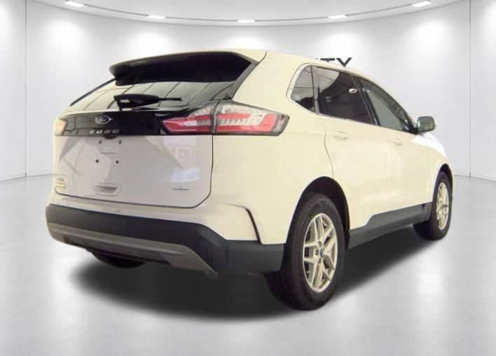 Used 2022 Ford Edge SEL w/ Convenience Package AWD/4WD image 4