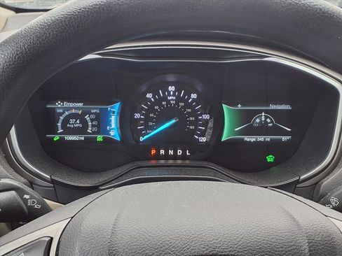 Used 2019 Ford Fusion SE image 17