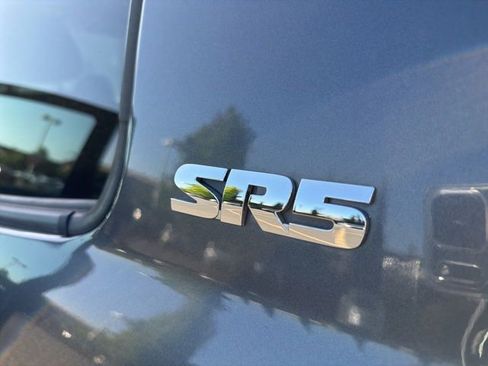 Used 2020 Toyota Tundra SR5 w/ SR5 Upgrade Package AWD/4WD image 25