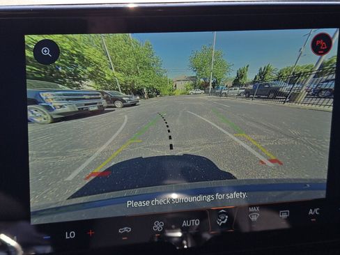 Used 2024 Ford Mustang Coupe RWD image 3