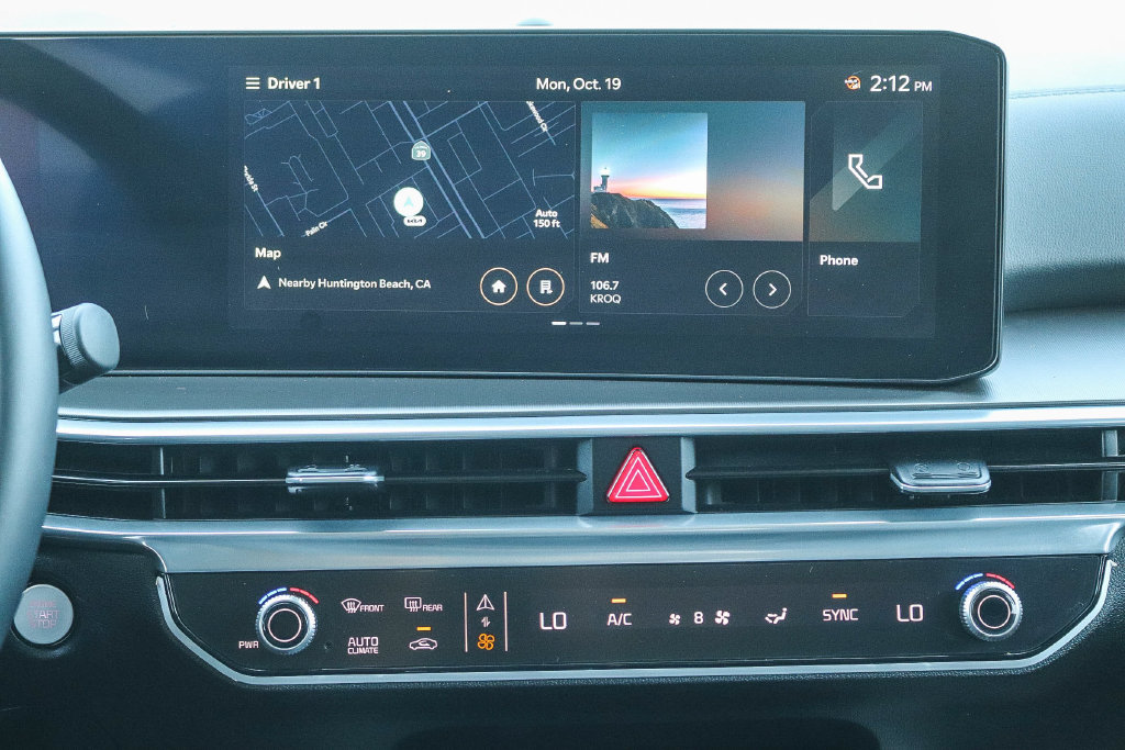 Certified 2025 Kia Sorento SX FWD image 13