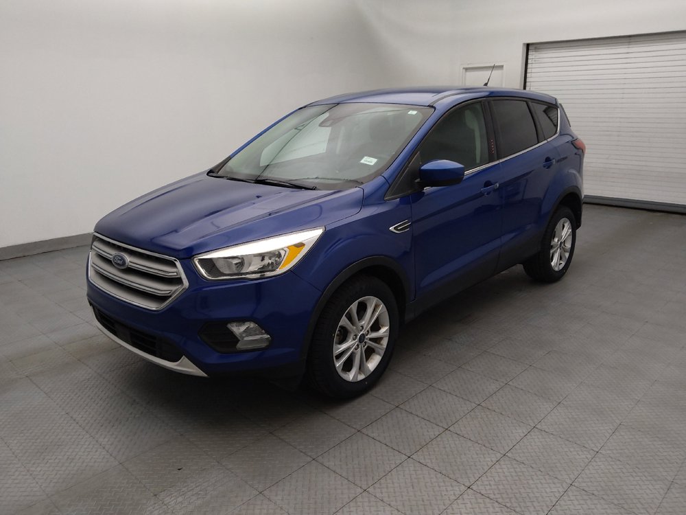 Used 2019 Ford Escape SE FWD image 2
