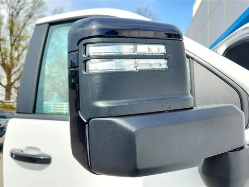 New 2026 Chevrolet Silverado 2500 ZR2 image 14