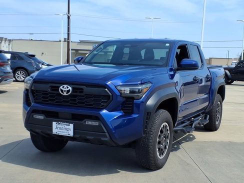 Used 2024 Toyota Tacoma TRD Off-Road AWD/4WD image 2