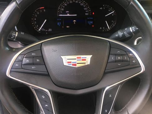 Used 2017 Cadillac XT5 Premium Luxury w/ Driver Assist Package FWD image 25
