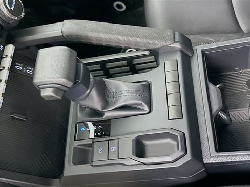 Used 2025 Toyota Tacoma SR image 17