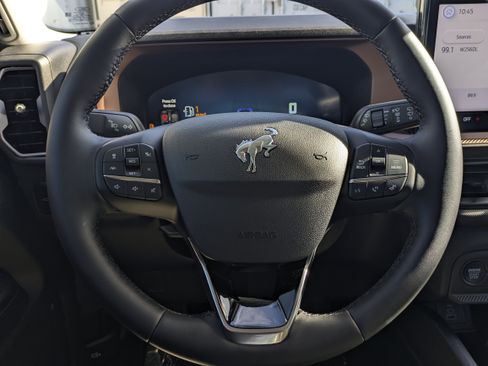 New 2025 Ford Bronco Sport Outer Banks image 27