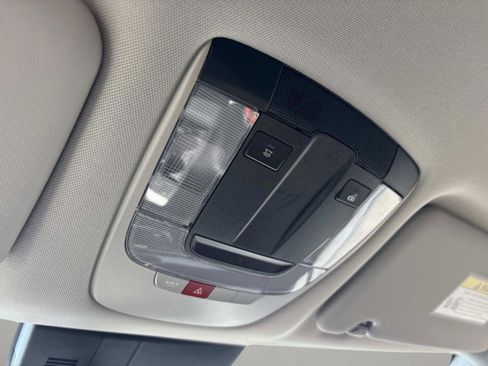 New 2026 Kia Sportage EX FWD image 30