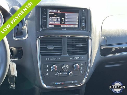 Certified 2018 Dodge Grand Caravan SE image 15