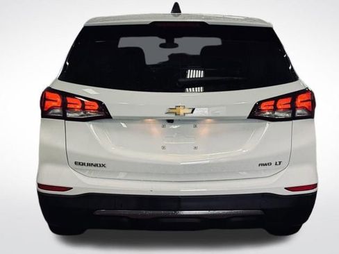 Used 2023 Chevrolet Equinox LT w/ Driver Convenience Package image 7