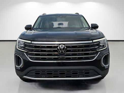 Used 2024 Volkswagen Atlas SE FWD image 8