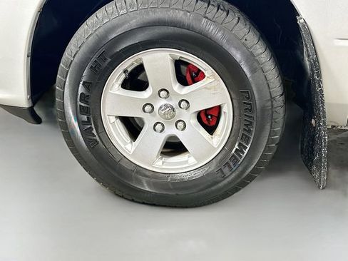 Used 2015 RAM 1500 Sport image 32