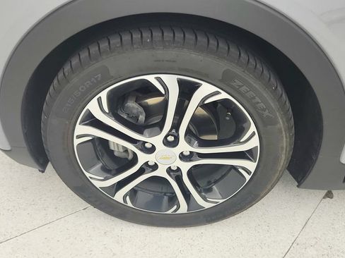 Certified 2019 Chevrolet Bolt Premier w/ Infotainment Package FWD image 27