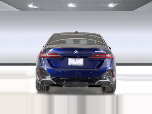 Used 2024 BMW i5 eDrive40i w/ M Sport Package RWD image 10