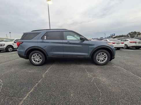New 2026 Ford Explorer Active image 3