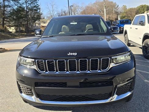New 2025 Jeep Grand Cherokee L Limited image 15