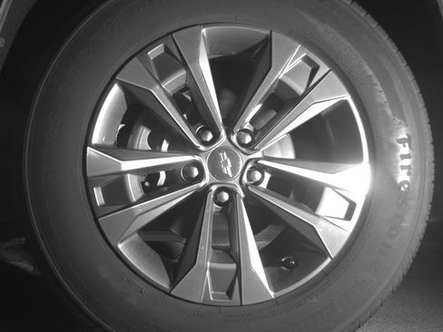 Used 2025 Chevrolet Equinox LT FWD image 12