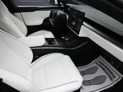 Used 2023 Tesla Model S Plaid AWD/4WD image 29