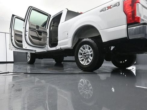Used 2017 Ford F250 XLT image 39