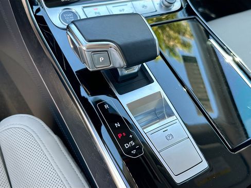 Used 2023 Audi A8 L 3.0T w/ Comfort Plus Package image 17